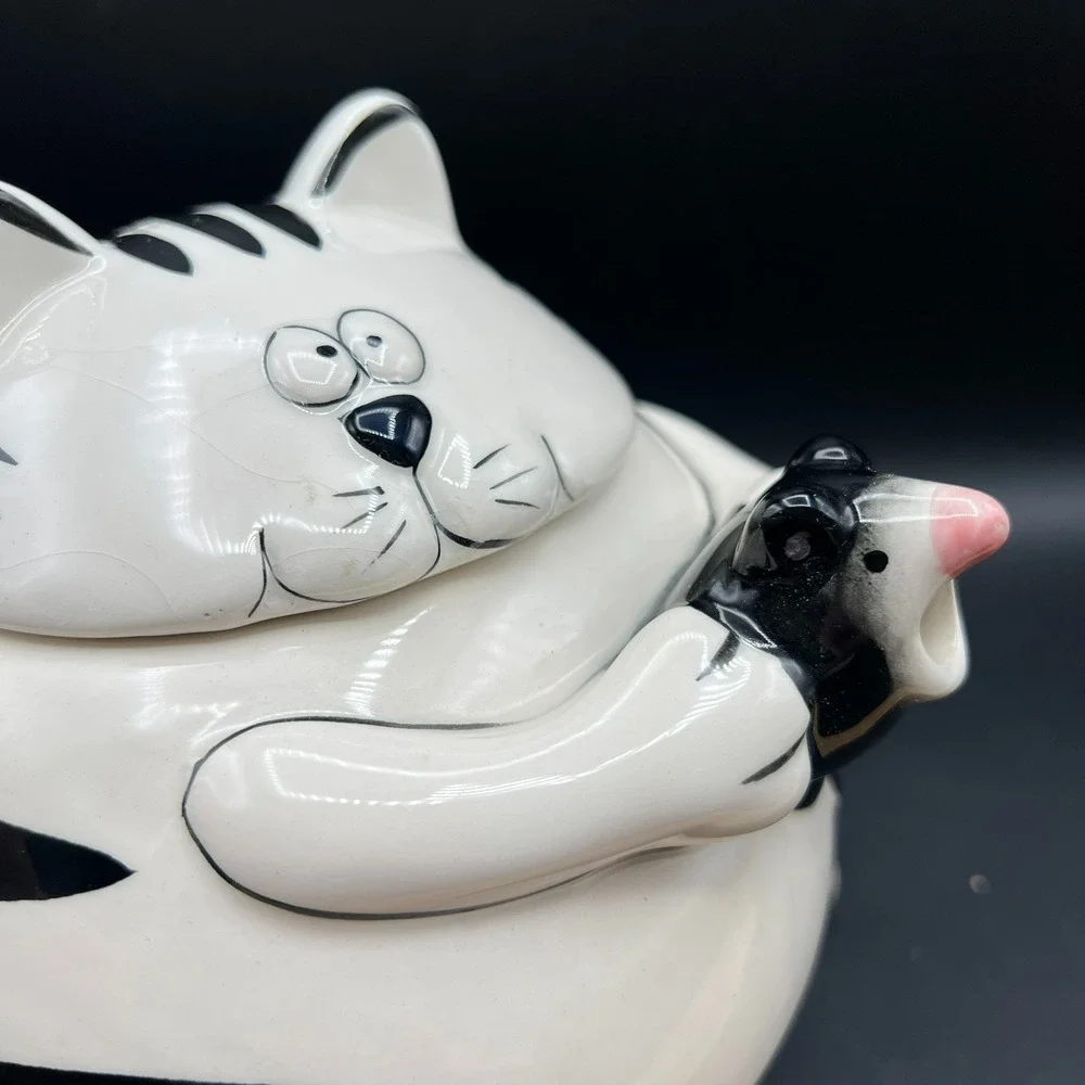 Kitty Cat & Mouse Ceramic Teapot  Pier 1 ~ White with Black Mouse Pink Nose